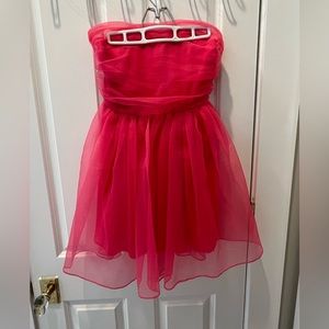 Cynthia Rowley strapless mini dress. Tulle fabric.